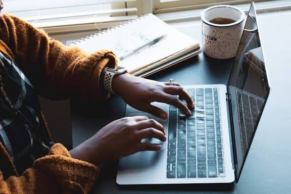 Building a Loyal Reader Base